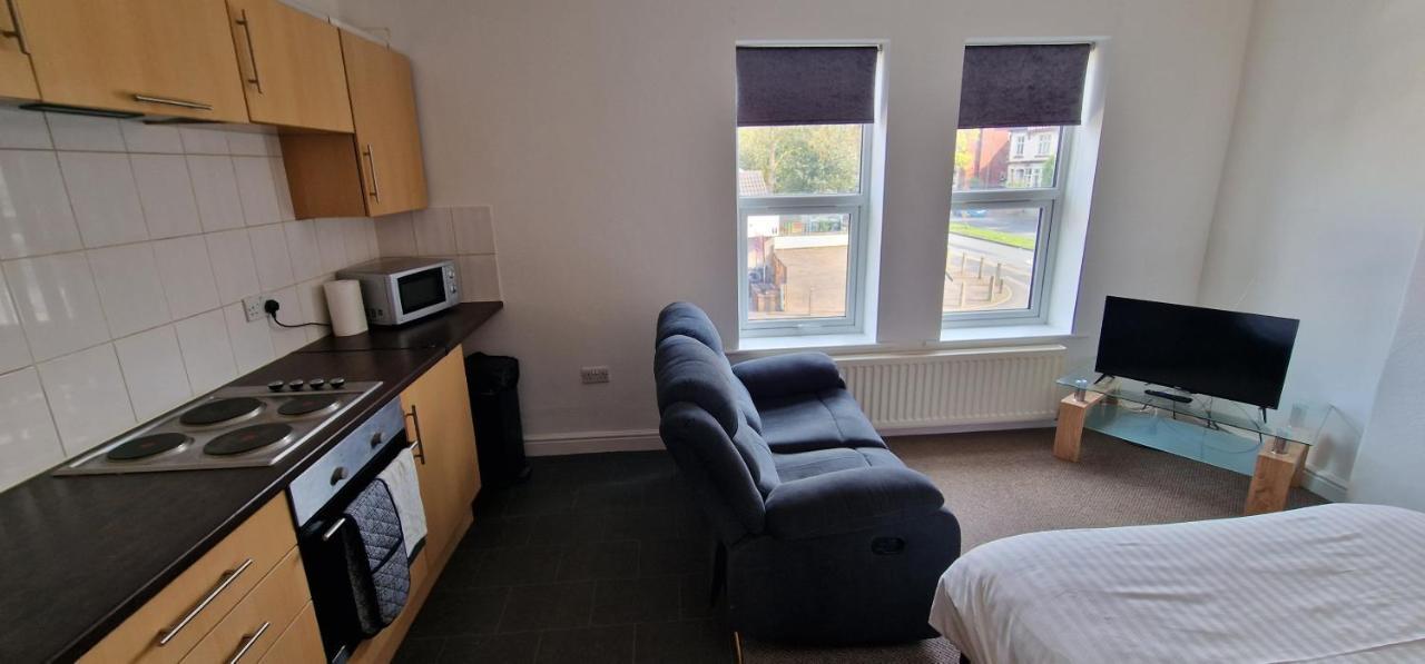 Self Check In Apartment Doncaster Exterior photo